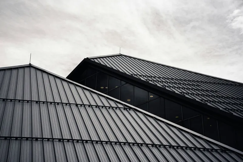 Standing seam metal roof commercial (sample photo)